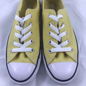 converse low canvas